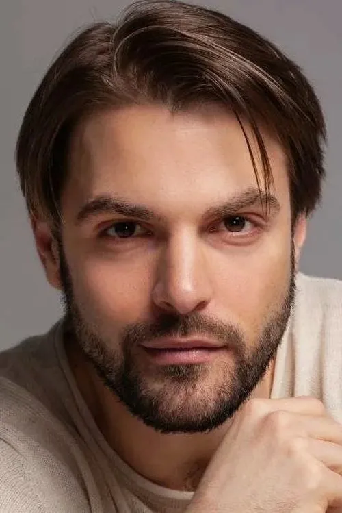 Владимир Курцеба interpretando a