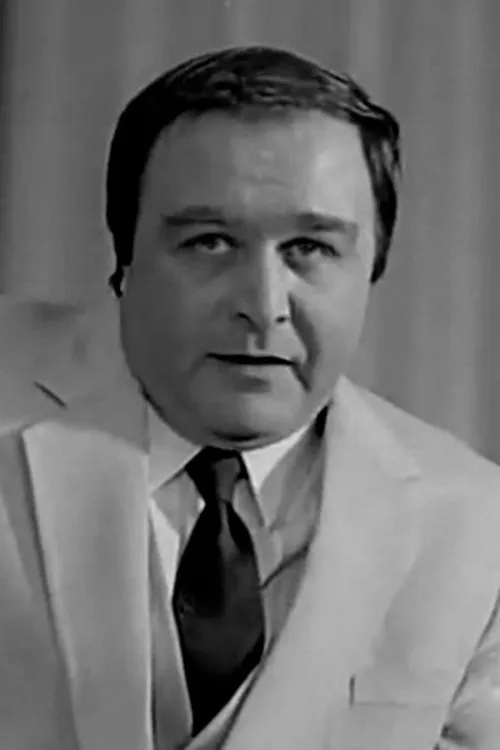 Vladimir Razumovskiy en su biografía y filmografía