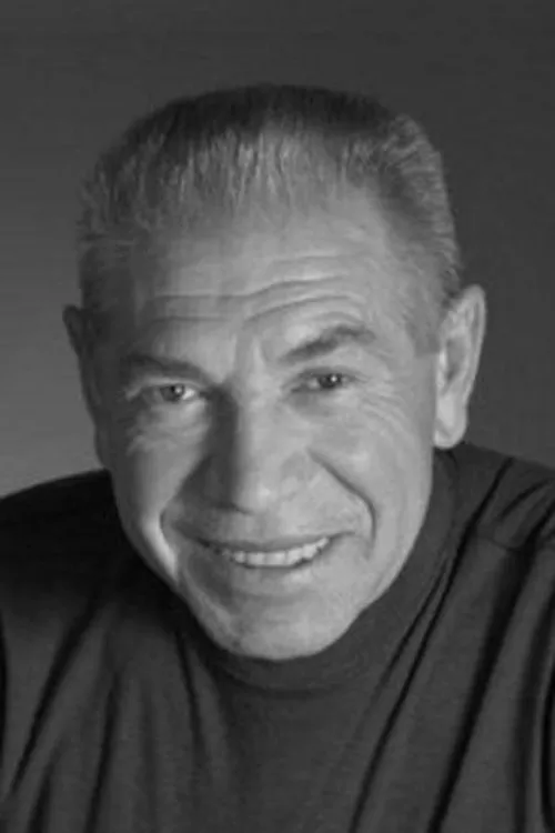 ?????? ???????????? ha trabajado con Владимир Толоконников en 1 ocasiones