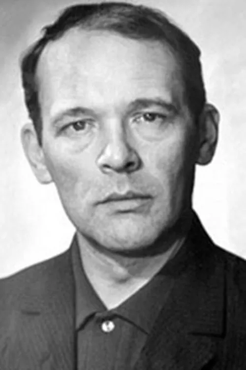 Владлен Паулус en su biografía y filmografía