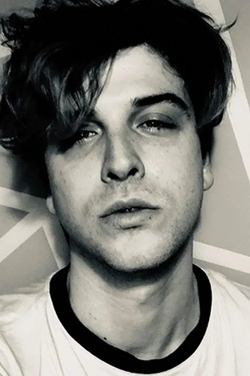 Wade Radford interpretando a