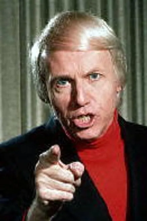 Wally George interpretando a Self (archive footage)