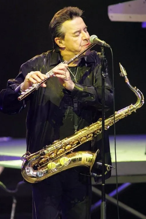 Walt Parazaider interpretando a self