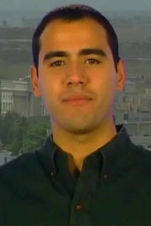 Walter Mastrapa interpretando a Himself