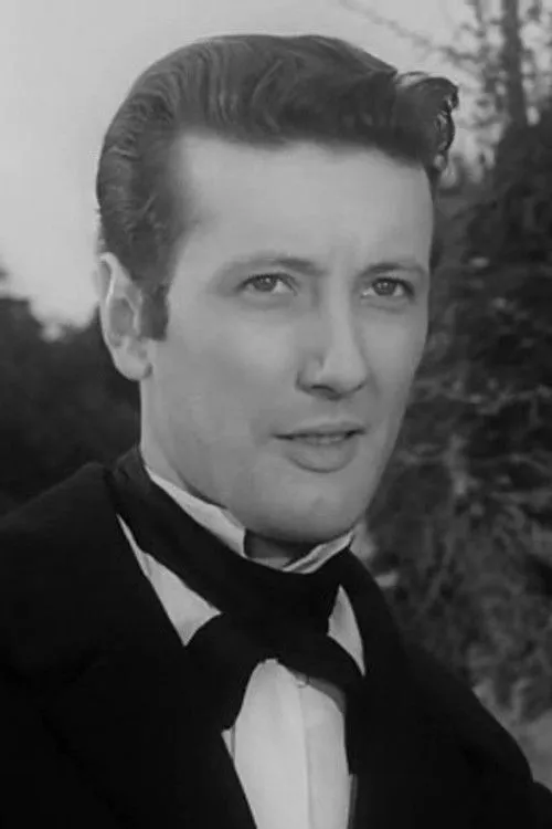 Walter Nazareno interpretando a Roberto