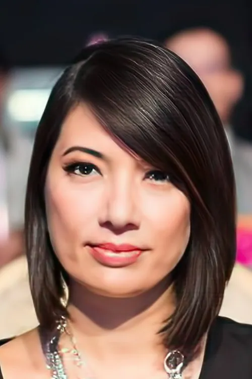 Wanda Yung Wai-Tak interpretando a Power Chan's partner