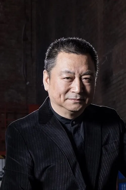 Wang Gang interpretando a 