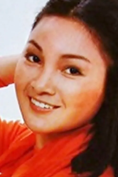 Wang Pao-yu interpretando a 