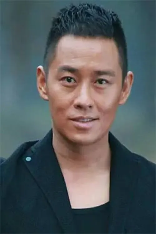 Foto de perfil del actor Wang Xiaoyi en el reparto