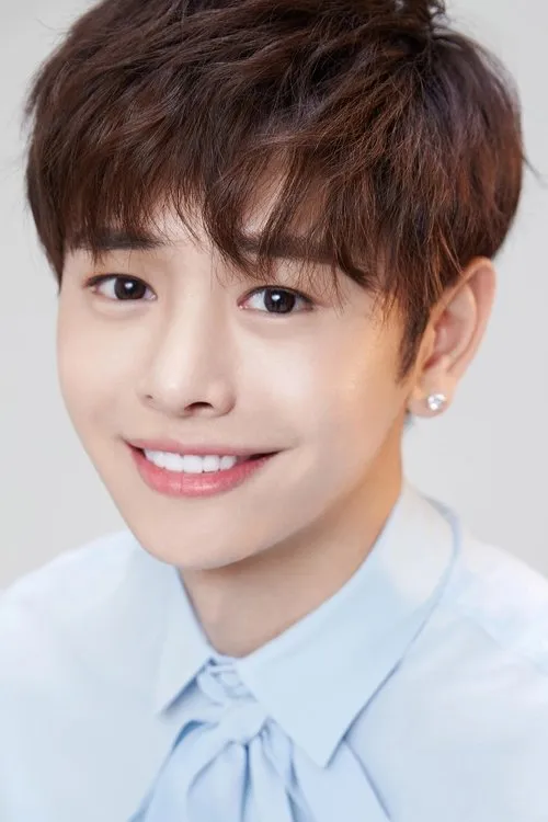 Wang Xinqiao — personaje: Xiao Fang