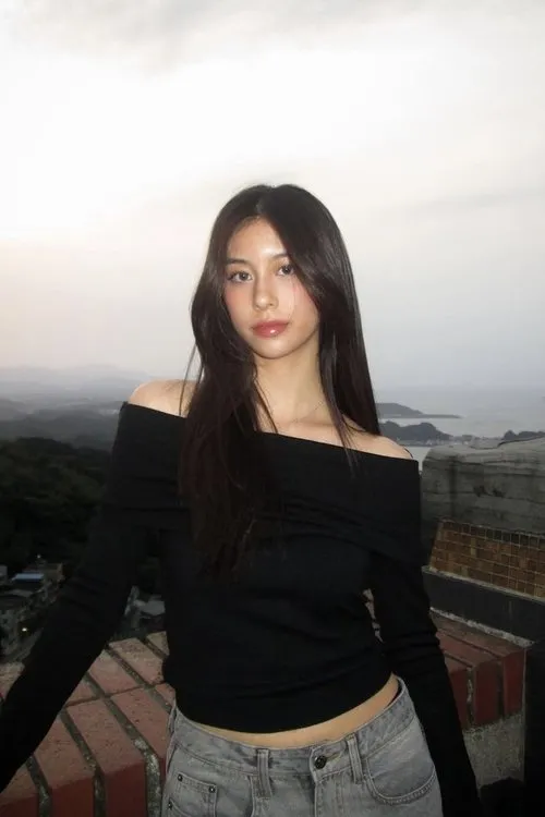 Warintorn Pahuyut ha trabajado con Wannaya Chaengtamtham en 1 ocasiones