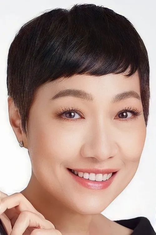 Warapun Nguitragool interpretando a Port Officer