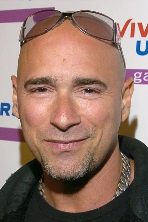 John Taylor ha trabajado con Warren Cuccurullo en 7 ocasiones