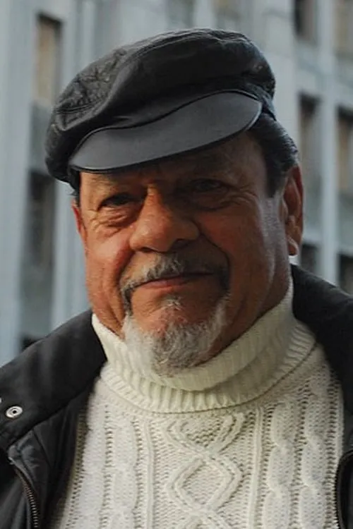 Petru Valensky ha trabajado con Washington «Canario» Luna en 1 ocasiones