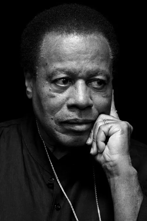 Wayne Shorter interpretando a himself