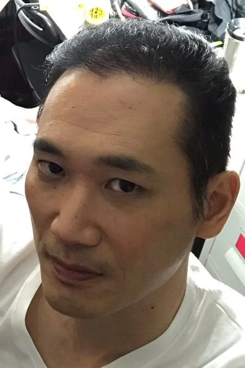 Wei-min Ying — personaje: Cheng Guan Qing