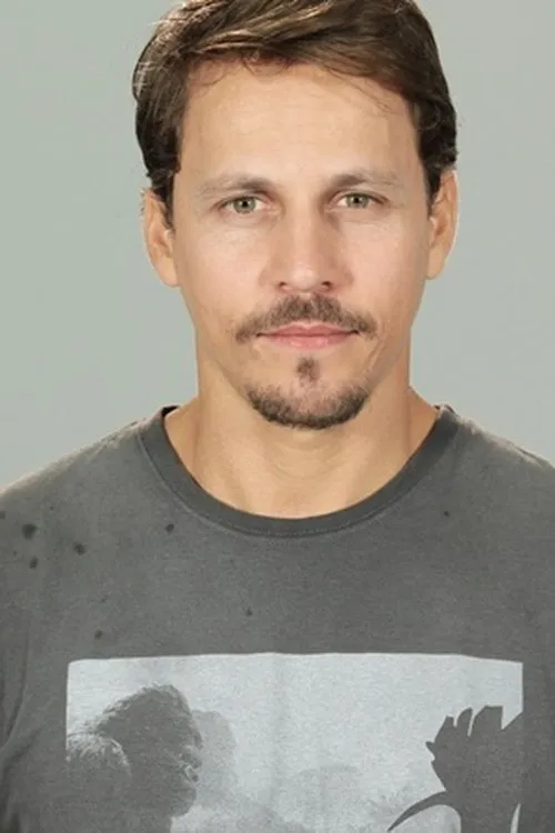 Salvatore Giuliano ha trabajado con Well Aguiar en 1 ocasiones