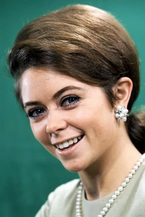 Wenche Myhre interpretando a Rezeptionistin 1