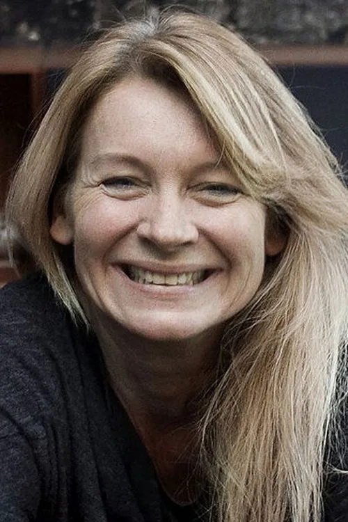 Wencke Barfoed interpretando a Lola