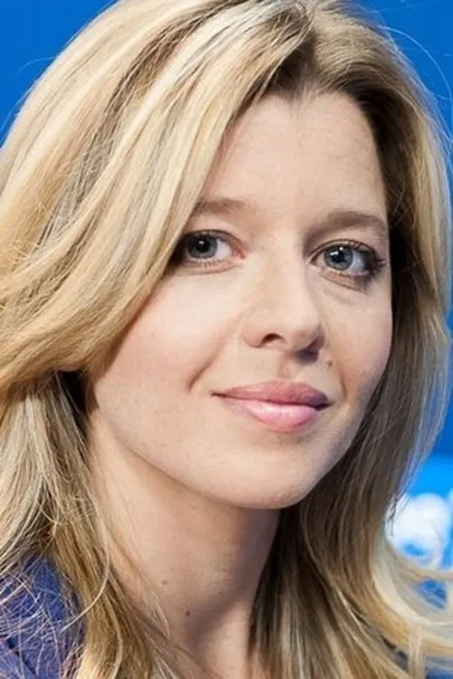 Wendy Bouchard interpretando a Self