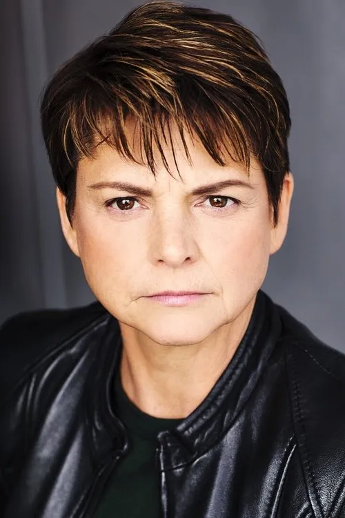 Jake Siciliano ha trabajado con Wenne Alton Davis en 1 ocasiones