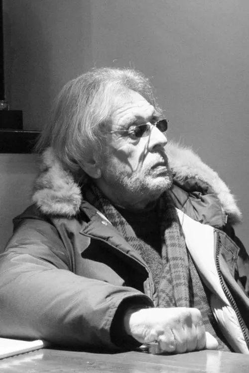 Werner Di Donato interpretando a The blind man