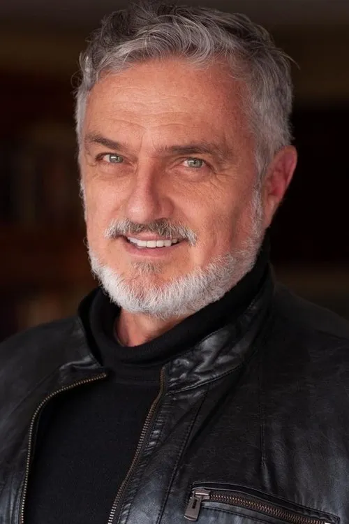 Werner Schünemann interpretando a Minister Assunção