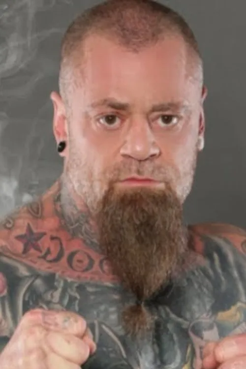 Wes Combs interpretando a Self