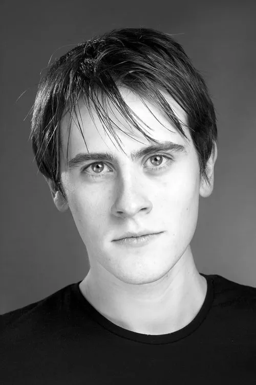 Will Murphy interpretando a Luke