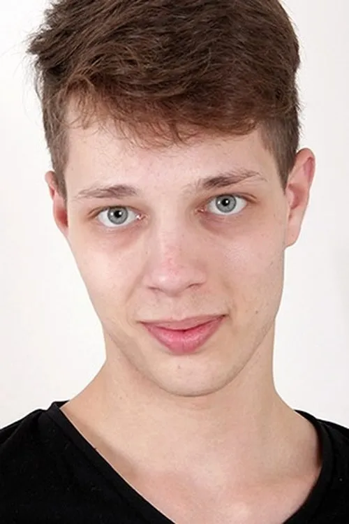 Will Simon interpretando a