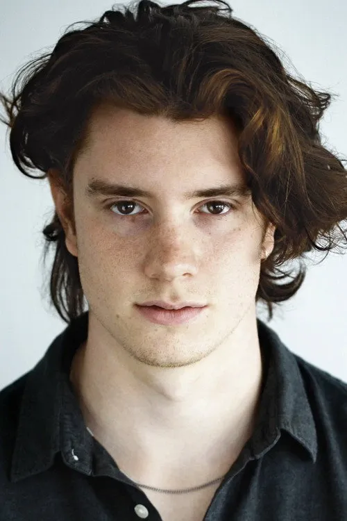 Will Stanton interpretando a Tyler