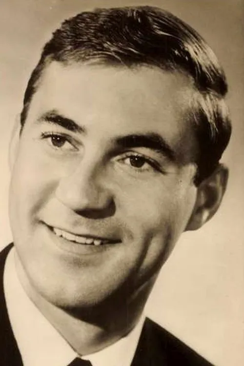 Roland Kuchenbuch ha trabajado con Willi Schrade en 10 ocasiones