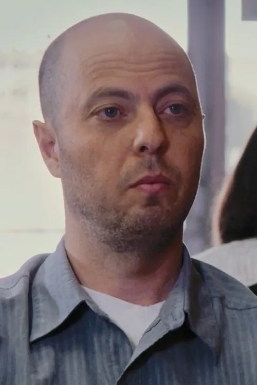 Mohsen El Gharbi ha trabajado con William Akis en 1 ocasiones