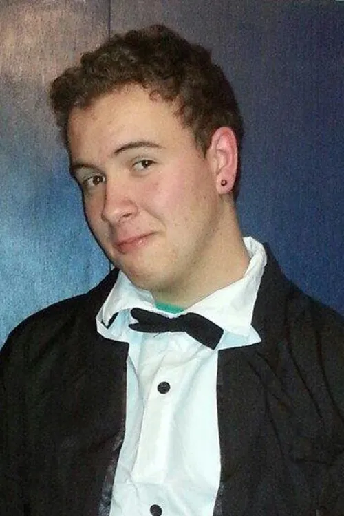 Lucas Iverson ha trabajado con William Kratina en 1 ocasiones