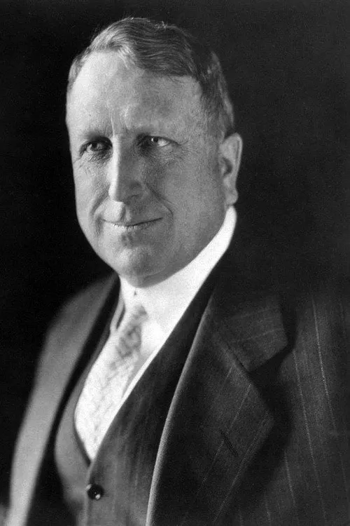 William Alland ha trabajado con William Randolph Hearst en 2 ocasiones