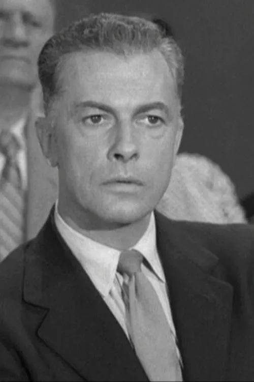 George Patterson ha trabajado con William Roerick en 1 ocasiones