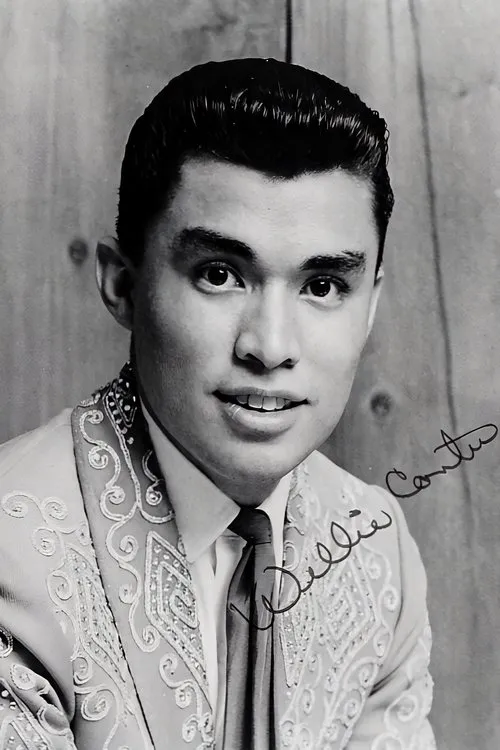 Willie Cantu interpretando a drums