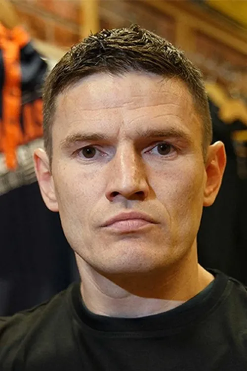 Willie Limond interpretando a Self