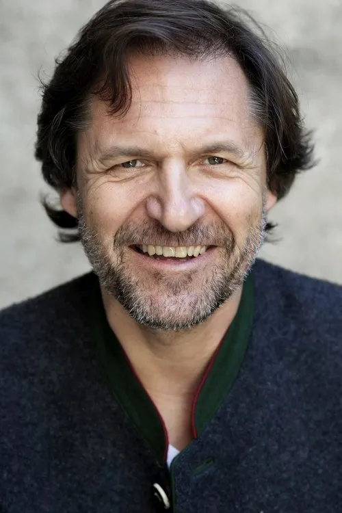 Rudi Decker ha trabajado con Winfried Frey en 14 ocasiones