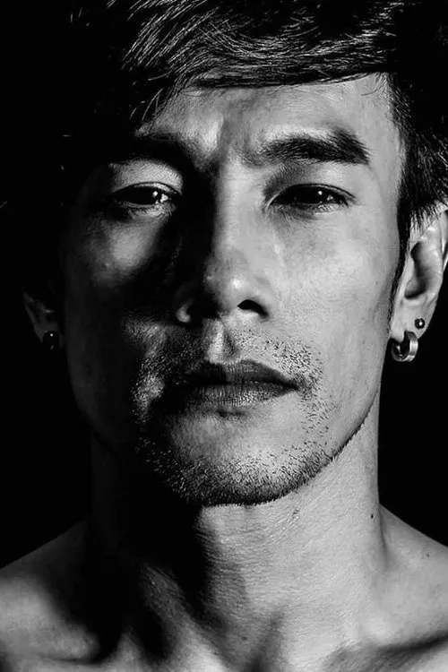 Kamesak Chaengthipnang ha trabajado con Winrawee Yaisamer en 1 ocasiones