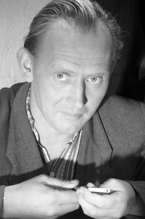 Eliasz Kuziemski ha trabajado con Władysław Dewoyno en 11 ocasiones