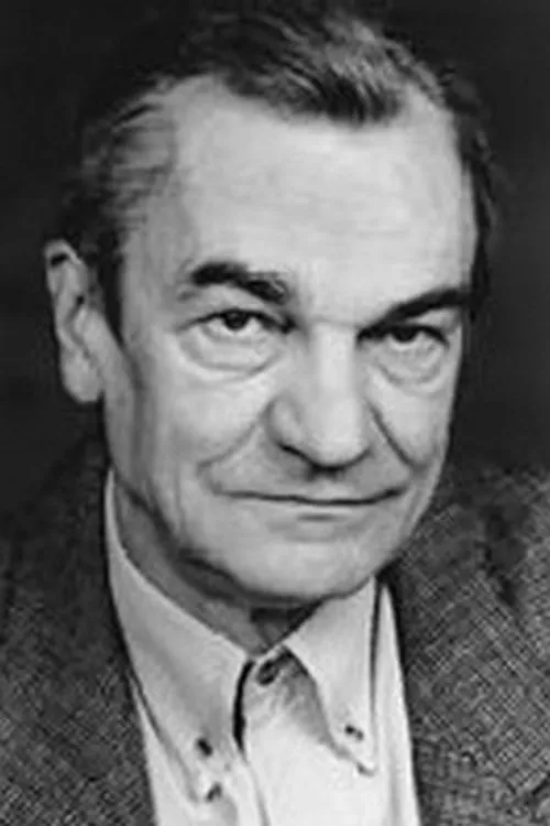 Wojciech Kostecki interpretando a Pierwszy oficer