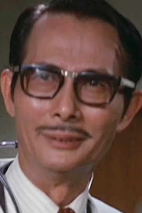 Wong Hon interpretando a Deng Xi, West Gate Fox