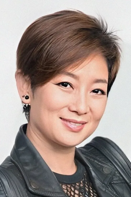 Wong Yee Kam interpretando a Zaza