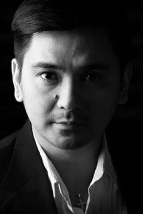 Wowie De Guzman interpretando a Paul