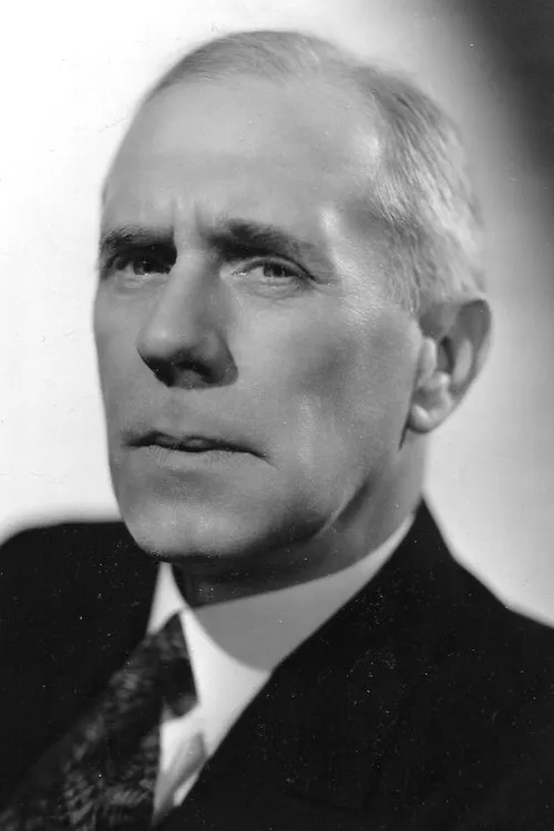 Wyrley Birch interpretando a Josh