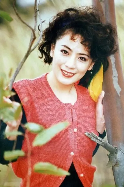 Xiao'ou Deng en su biografía y filmografía