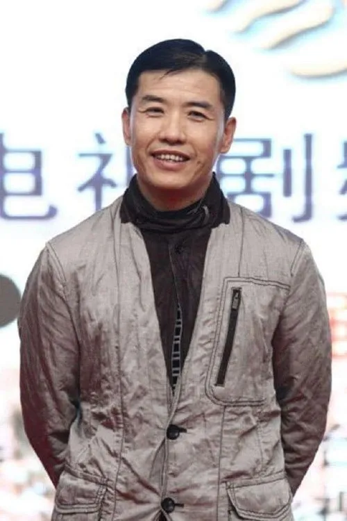 Xiaoping Guan en su biografía y filmografía