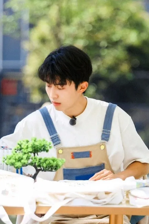 Xiaotong Zhao — personaje: ???“????”