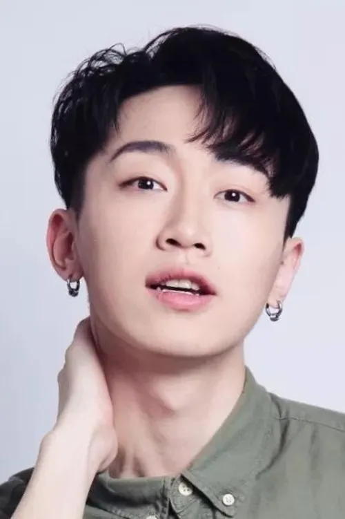 Xie Zecheng — personaje: Wang Yiming